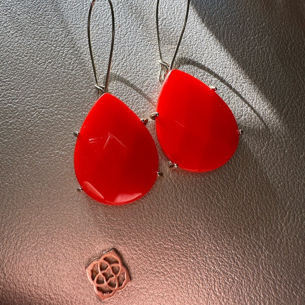 Kendra Scott Allison earrings